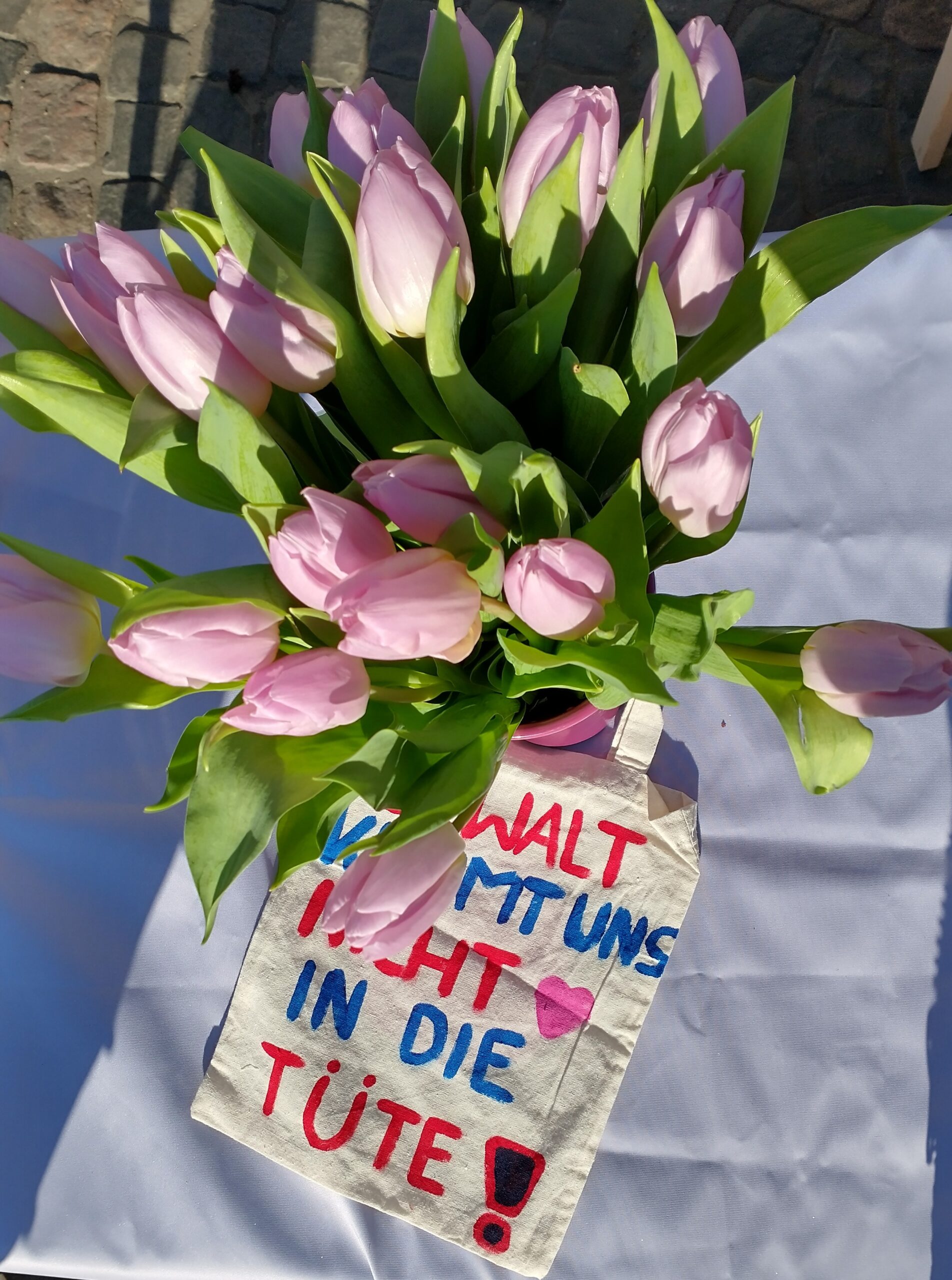 Международный женский день — протест кафе на Мюнстерплац в Бонне